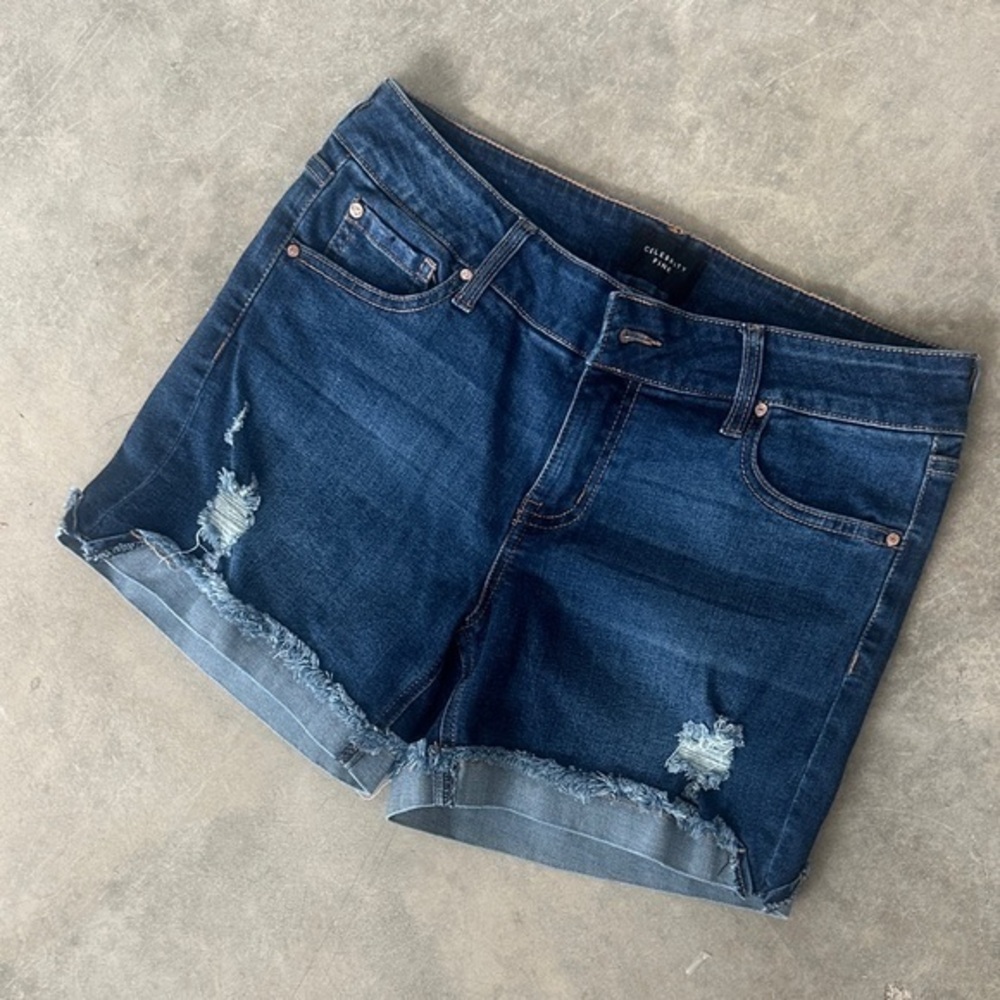 Celebrity Pink shorts Dark Blue Jean size 7